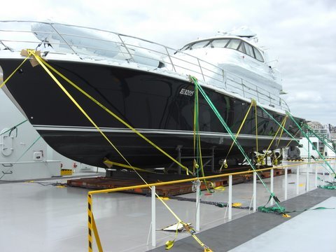 Motor-yacht-lifting-to-container-vsl-AKL-to-SYD.JPG#asset:274