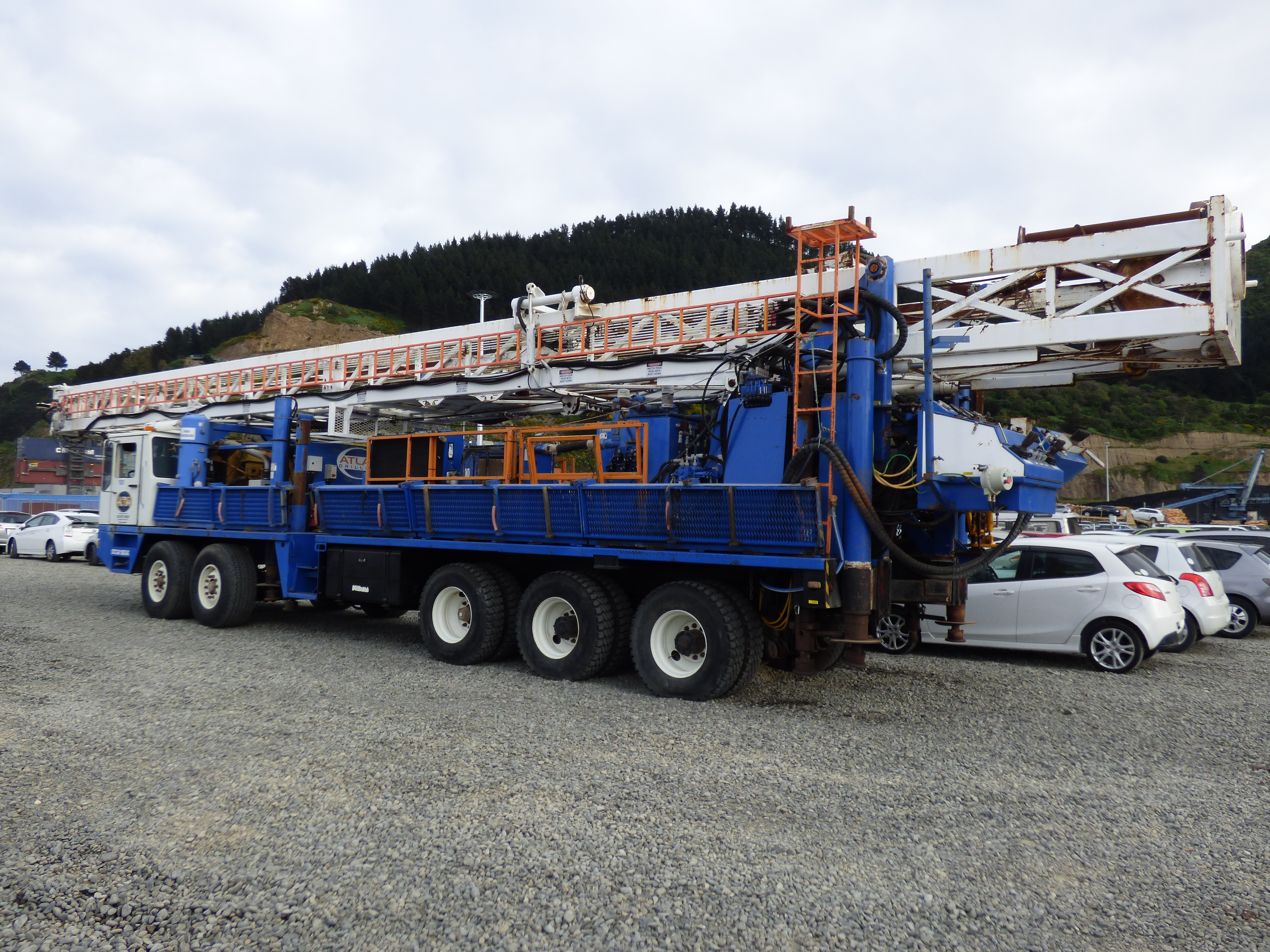 30-tonne-rig-RORO-from-Central-Queensland-to-Lyttelton.jpg#asset:270